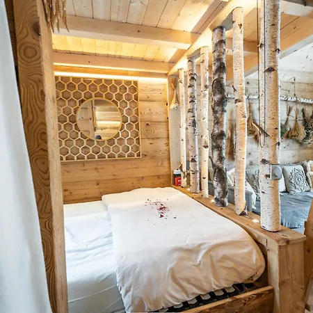 2 - Les Jolis Chalet *